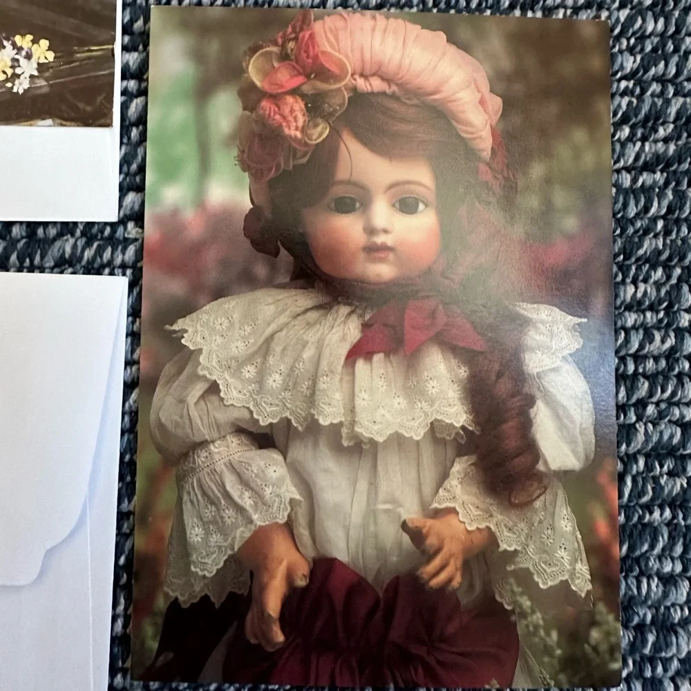 New 4 of different brand of Art Girl’s cards with envelopes.